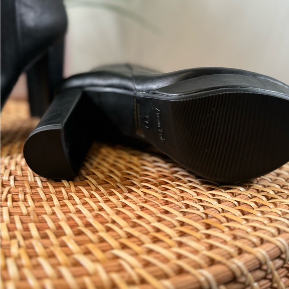 Black size 7 booties. Brand new. Never worn! - Picture 5 of 6